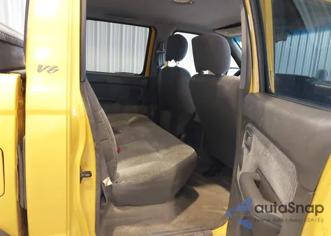 2000 Nissan Frontier Se-V6/Xe-V6 from USA, damaged, VIN 1N6ED27YXYC403136